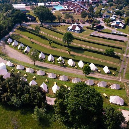 Отель Kampaoh Deva Хихон Экстерьер фото